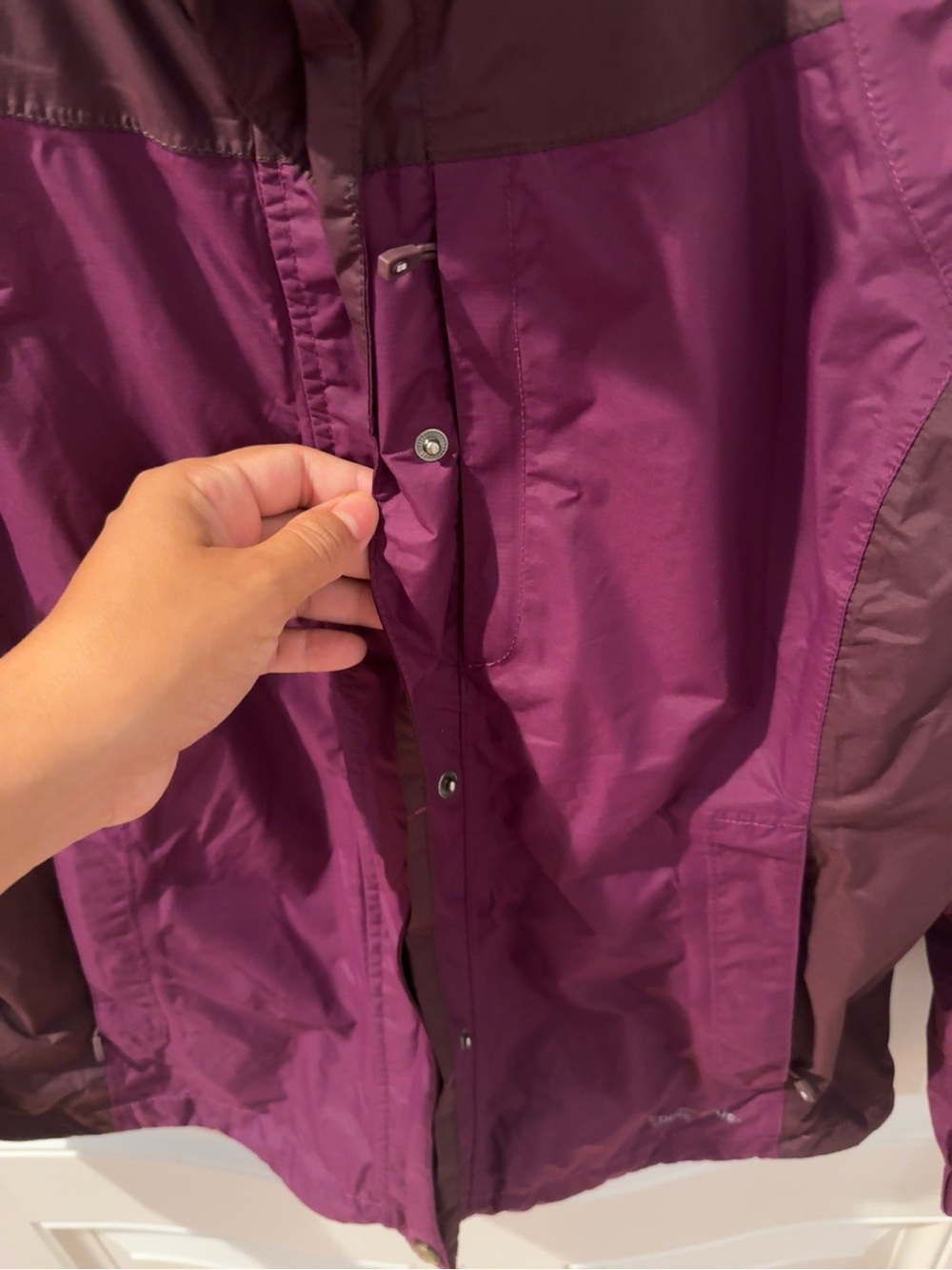 Eddie Bauer WeatherEdge Hooded Rain Jacket Women’s M Purple Waterproof Windbreak - Picture 5 of 8